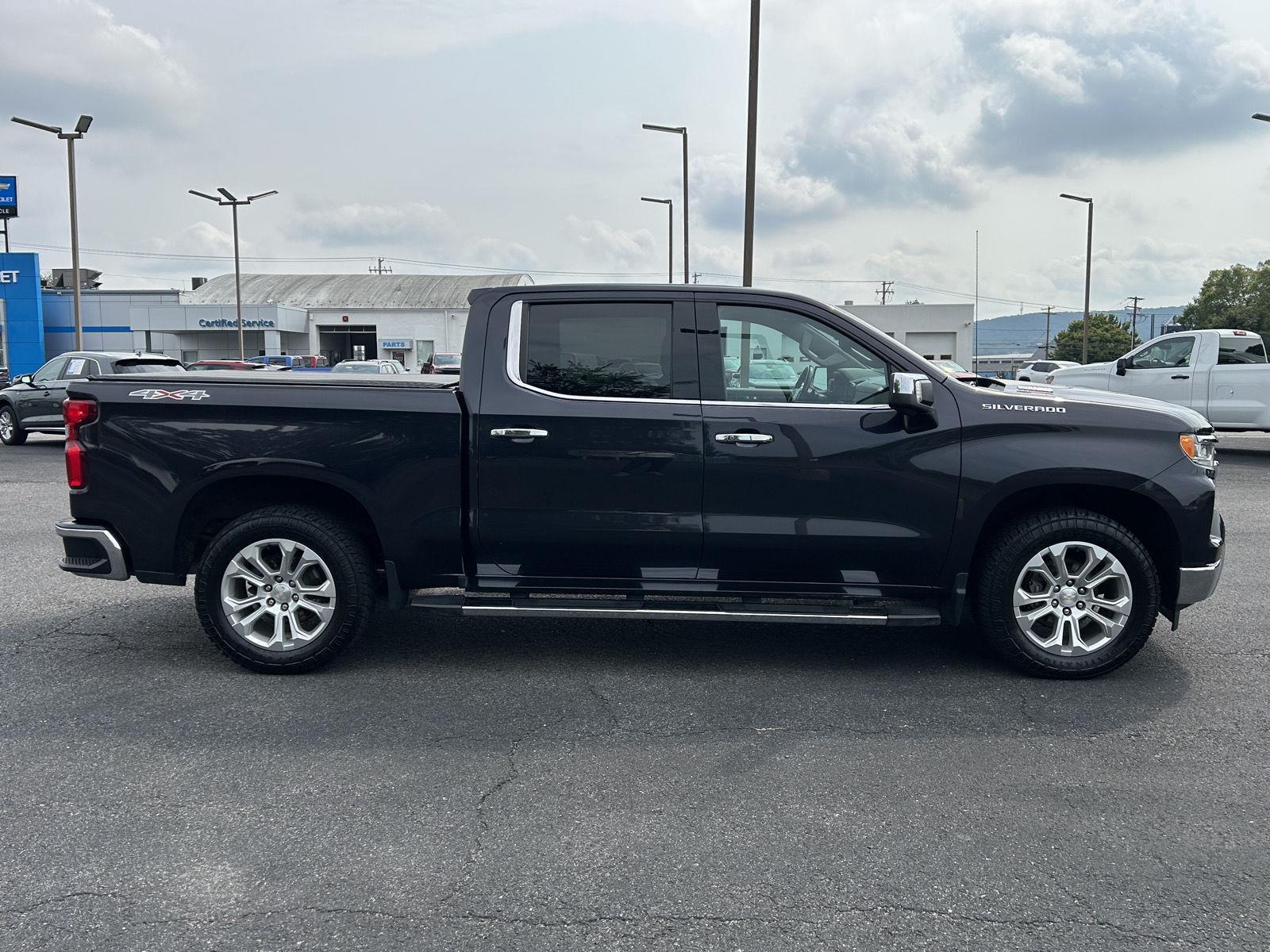 2022 Chevrolet Silverado 1500 LTZ photo 4