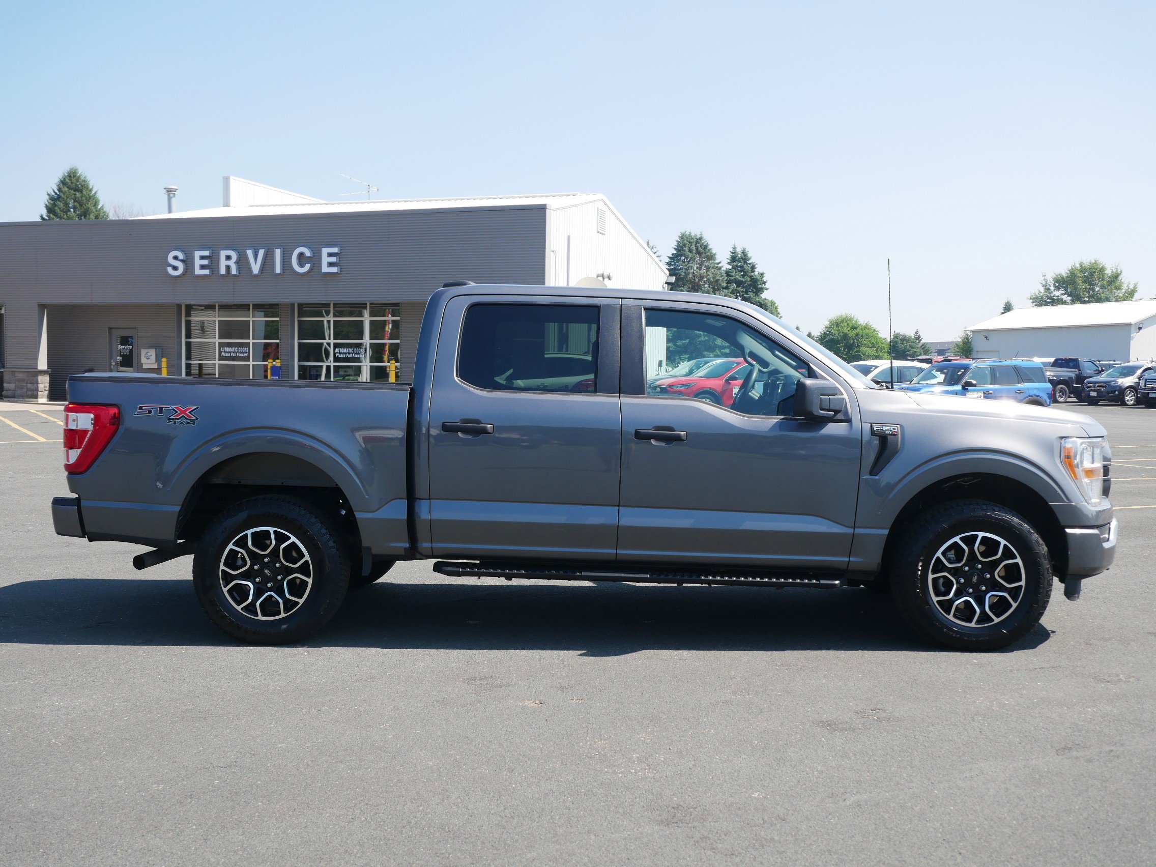 2022 Ford F-150 XL photo 5