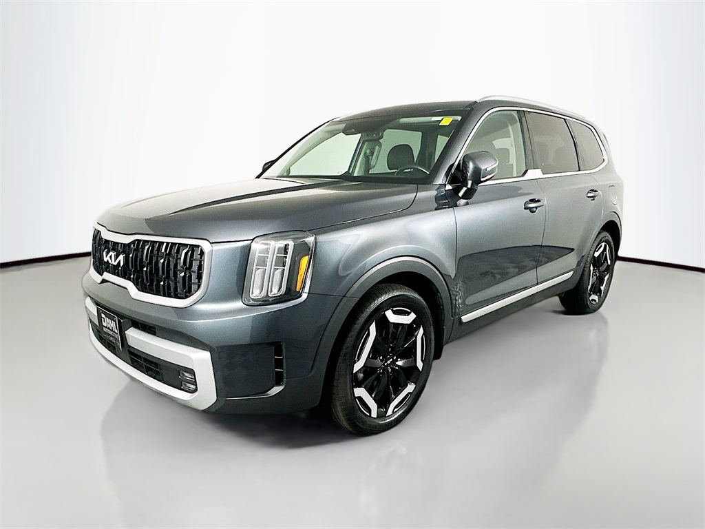 2023 Kia Telluride EX photo 3