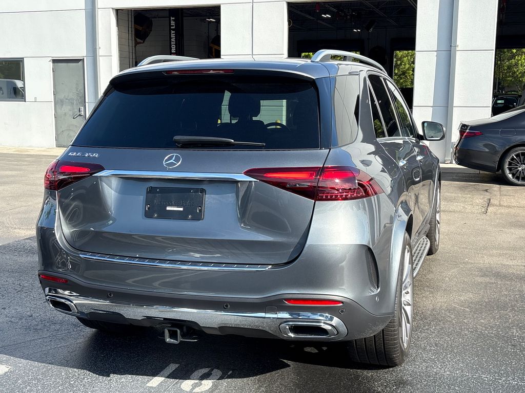 2025 Mercedes Benz GLE 350 4MATIC photo 4