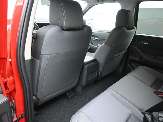 2026 Nissan Frontier Crew Cab SV photo 16
