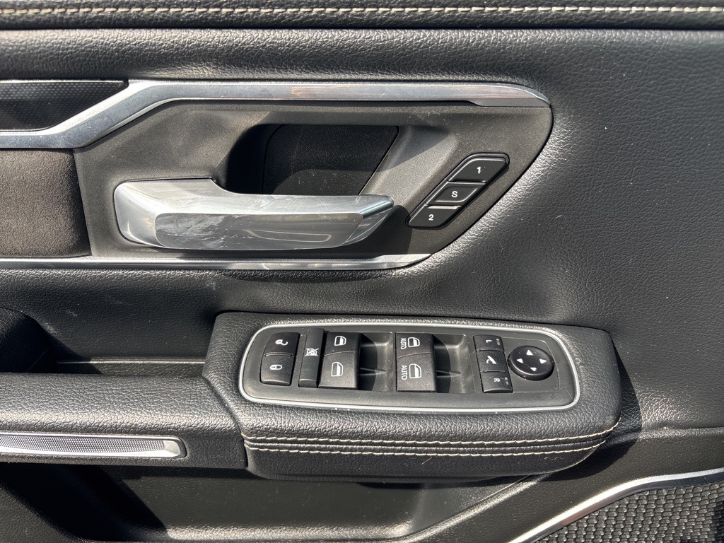 2021 Ram 1500 Laramie photo 25