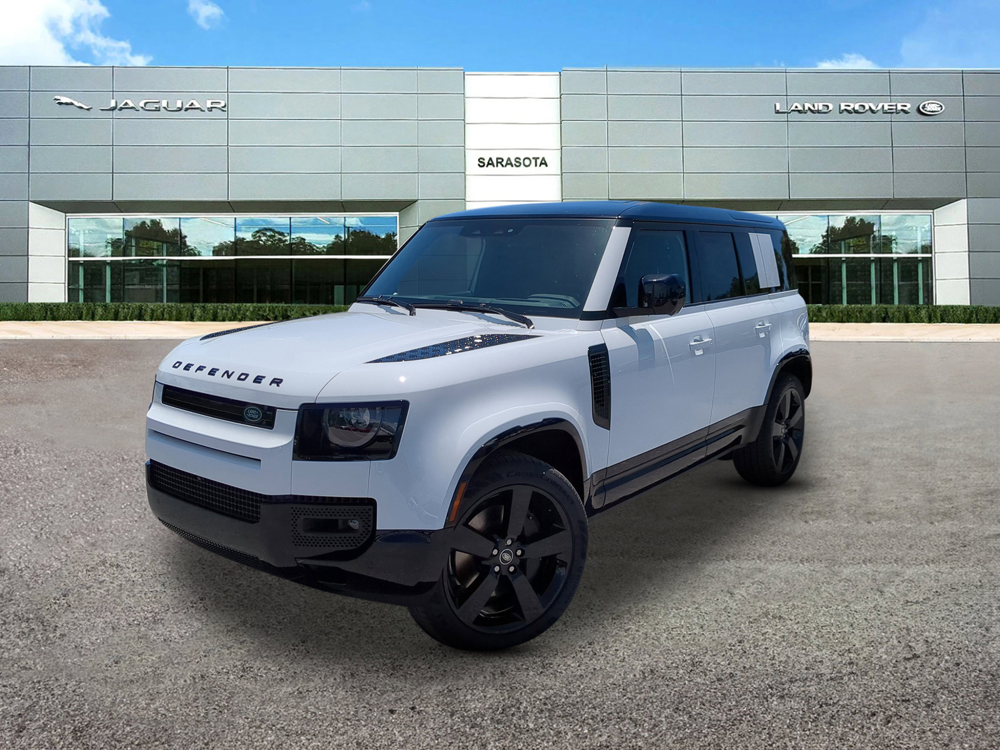 2025 Land Rover Defender X-Dynamic SE's photo
