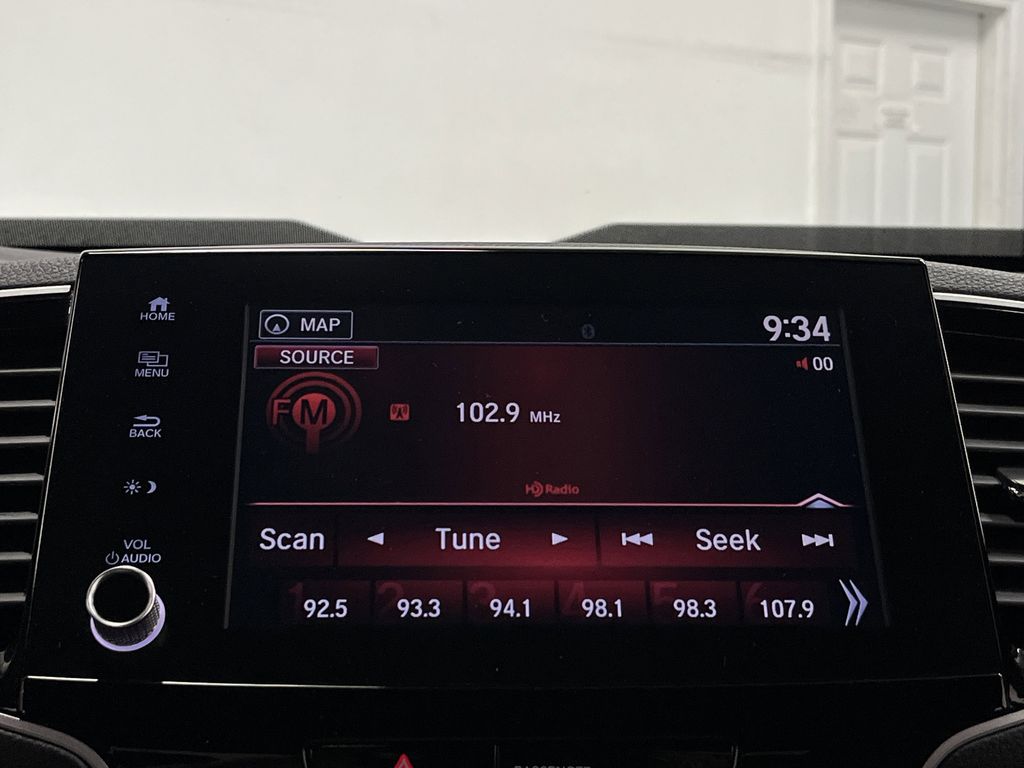 2021 Honda Ridgeline Black Edition photo 18