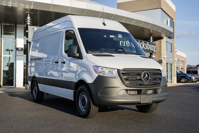 2025 Mercedes-Benz Sprinter Cargo Van Base's photo