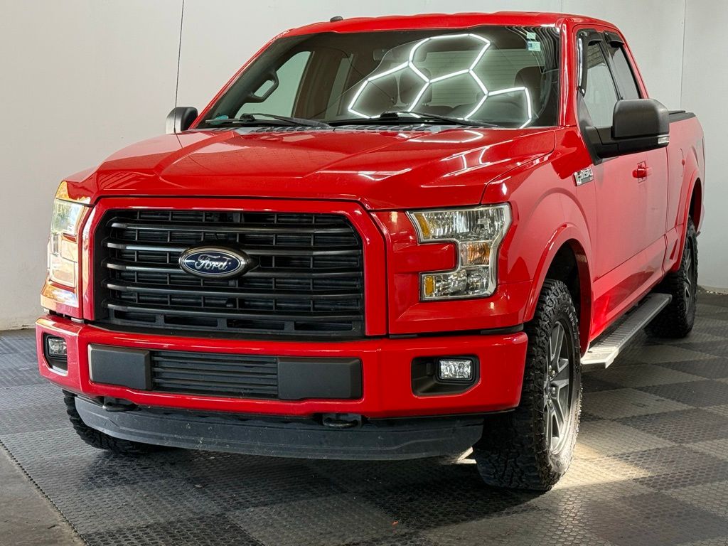 2016 Ford F-150 XLT photo 4