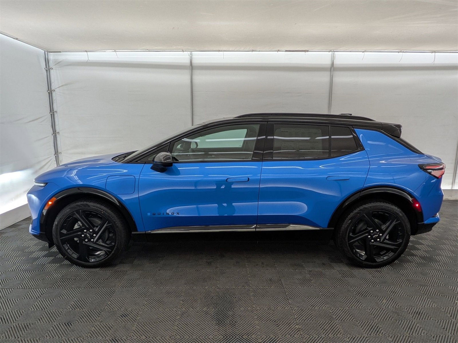 2026 Chevrolet Equinox EV 3RS photo 3