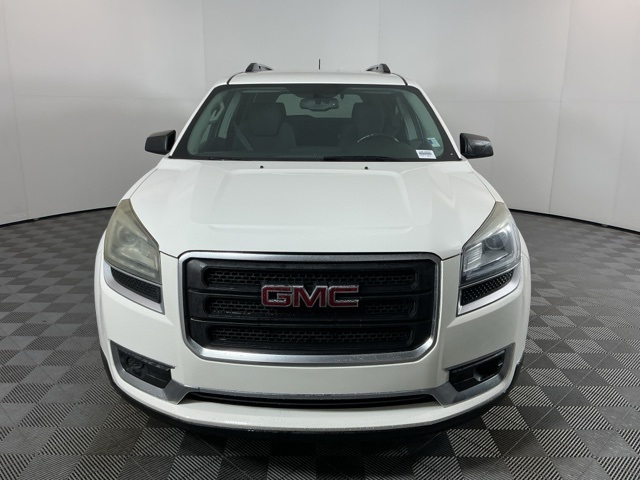 2015 Gmc Acadia SLE photo 2