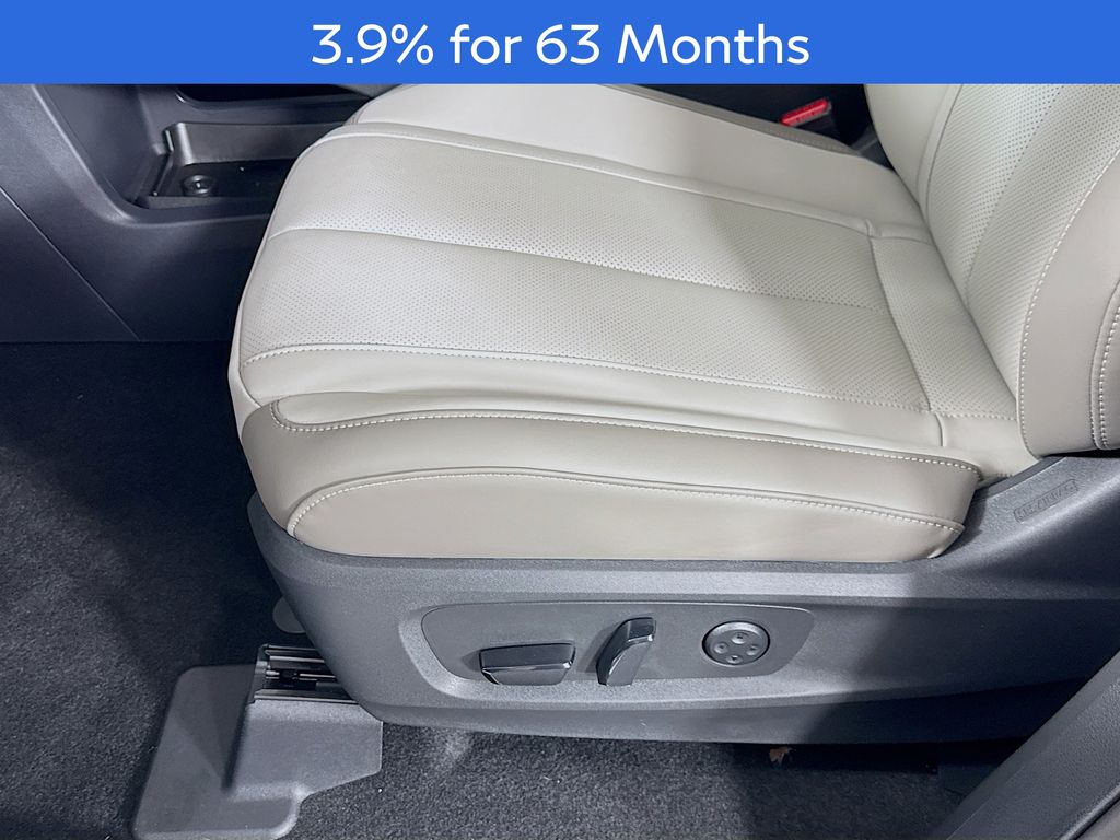 2026 Infiniti QX60 Luxe photo 23