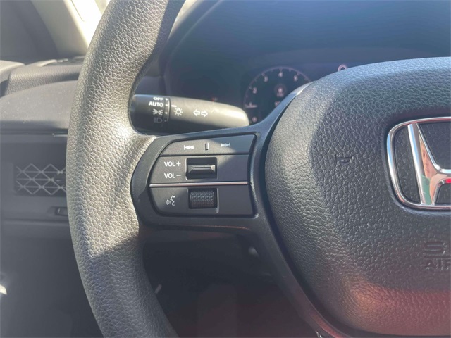 2025 Honda Accord LX photo 18