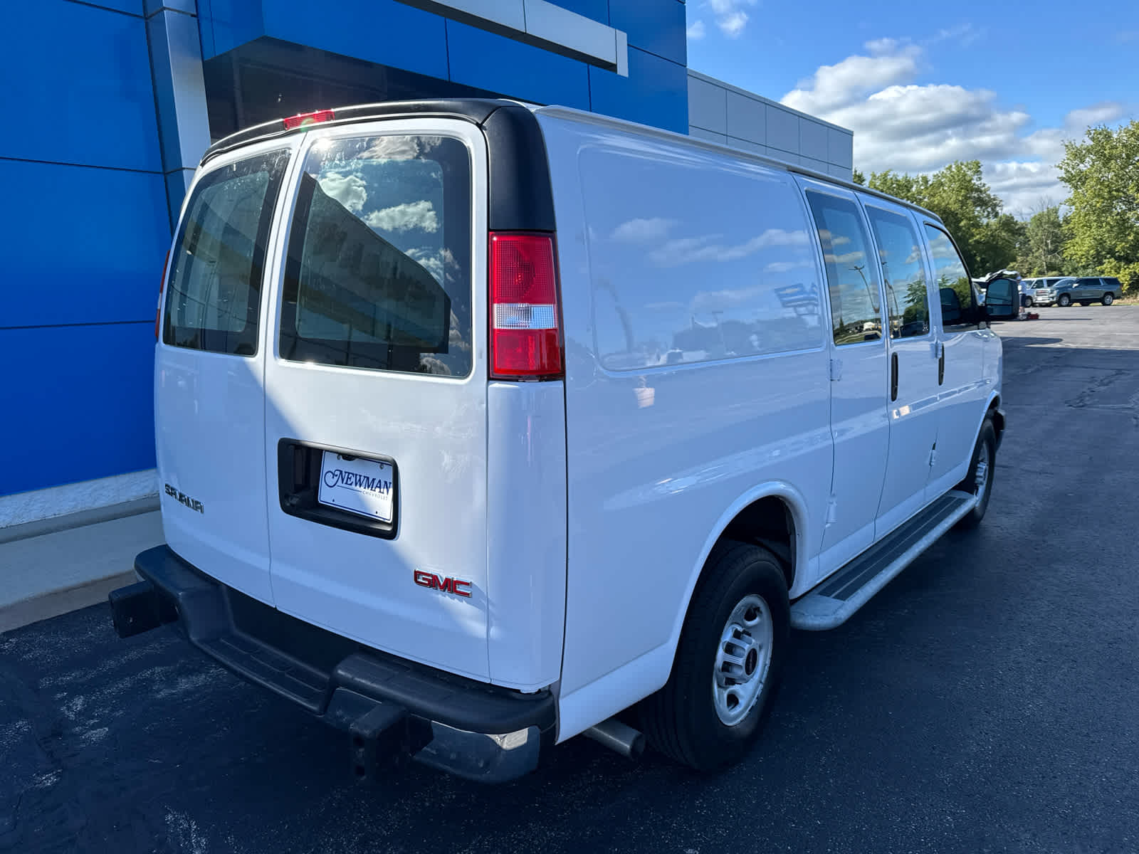 2024 Gmc Savana Cargo 2500 photo 7