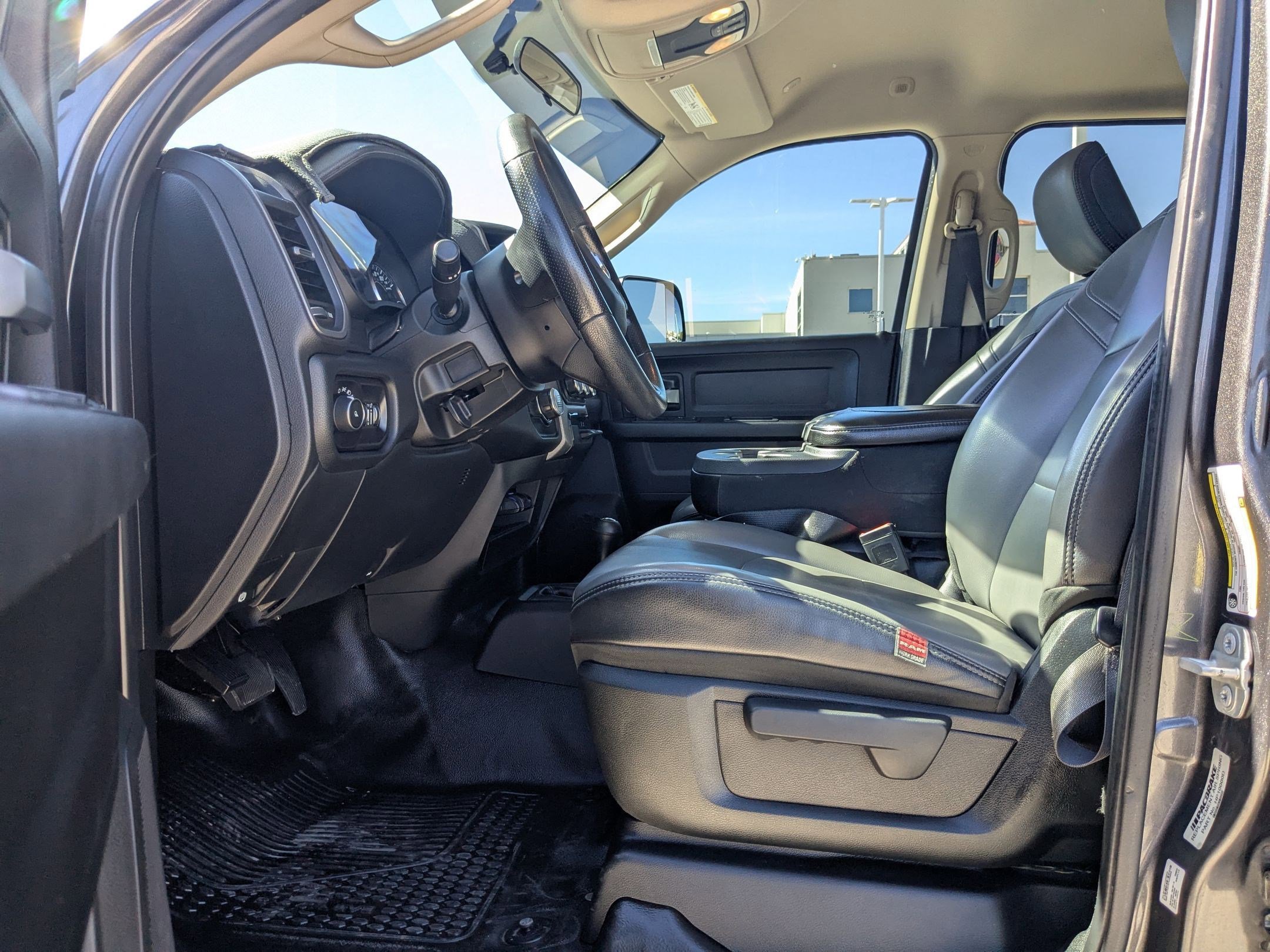 2019 Ram 2500 Tradesman photo 23