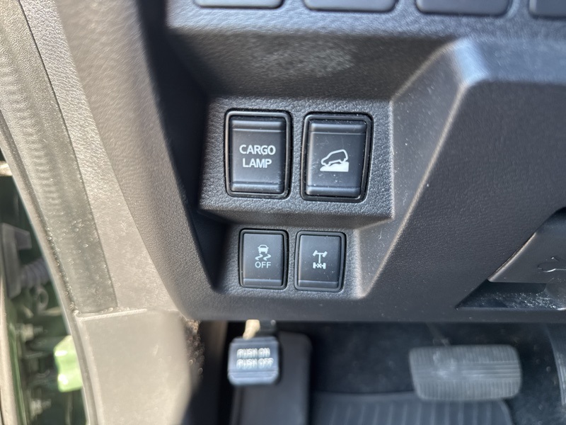 2023 Nissan Frontier PRO-4X Crew Cab photo 15