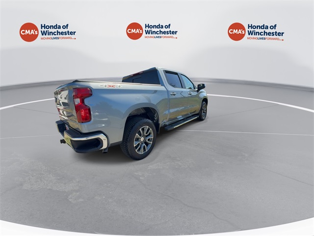 2025 Chevrolet Silverado 1500 LT photo 2