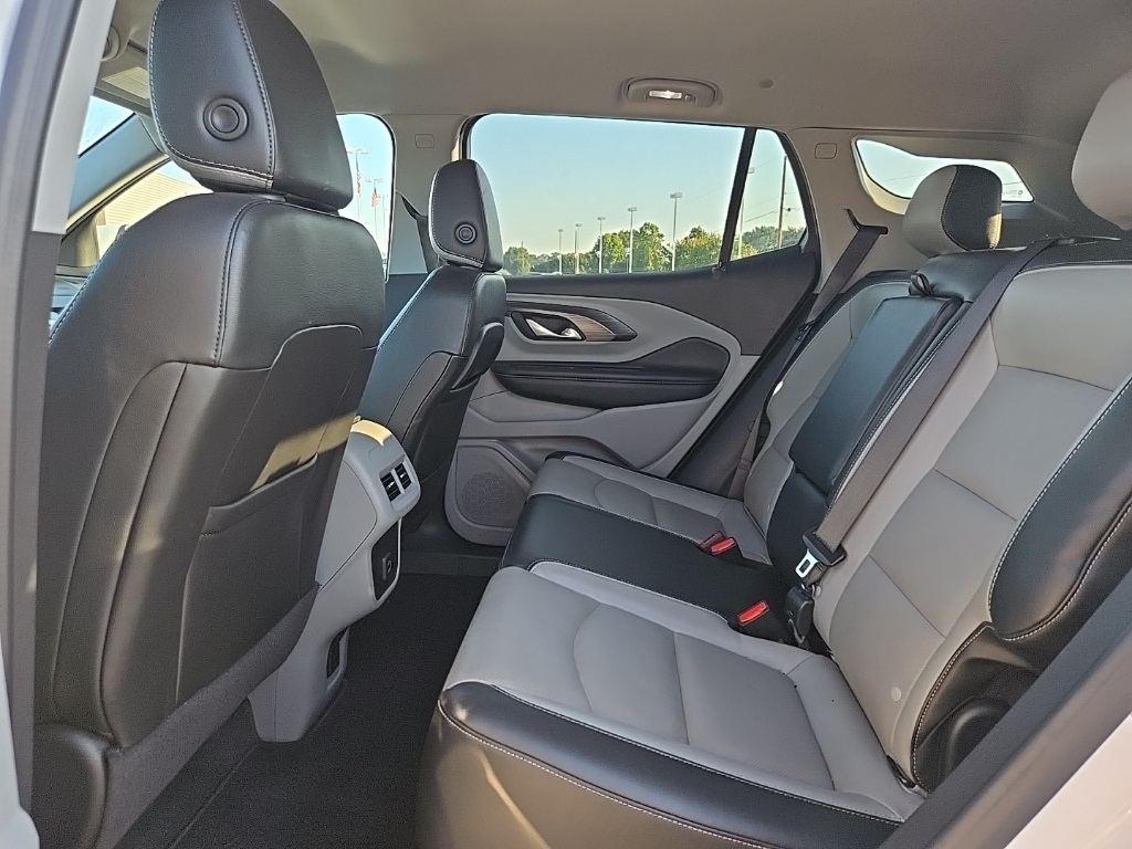 2024 Gmc Terrain SLT photo 22