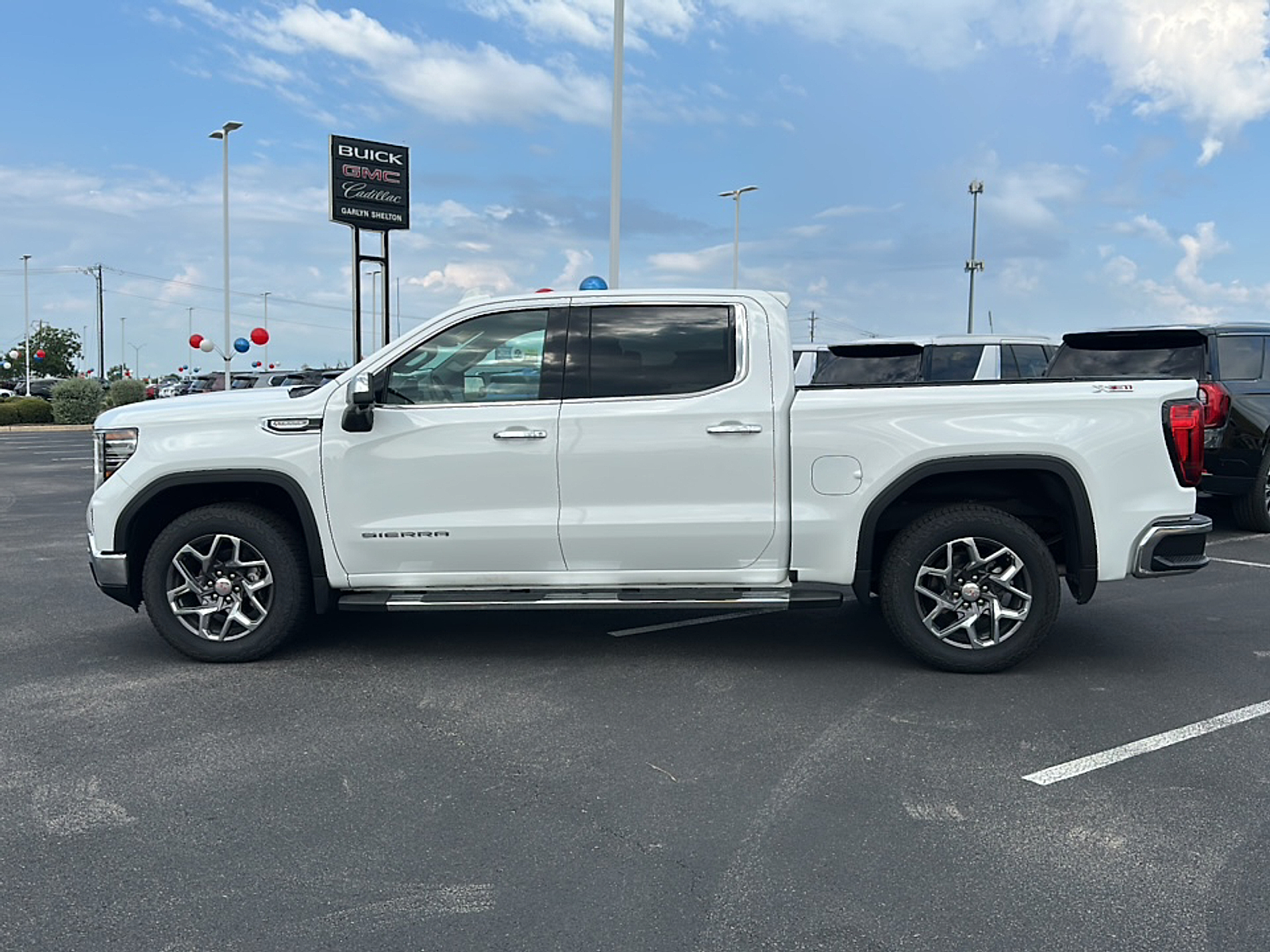 2024 Gmc Sierra 1500 SLT photo 3