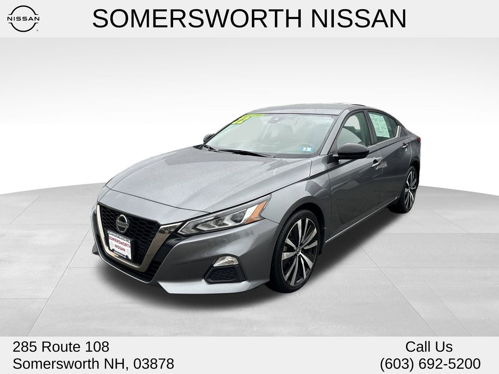 2022 Nissan Altima SR