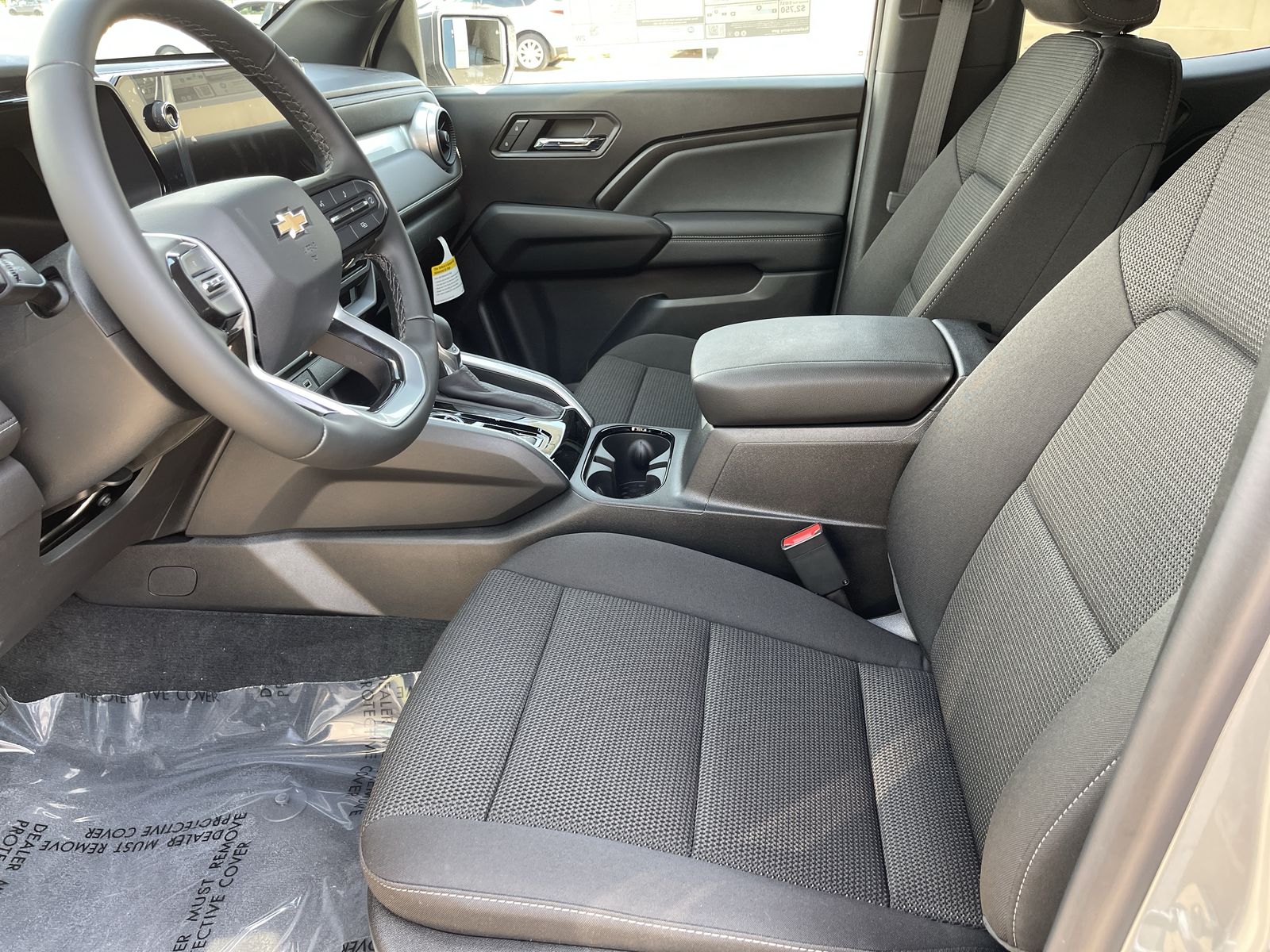 2025 Chevrolet Colorado Work Truck LT photo 3