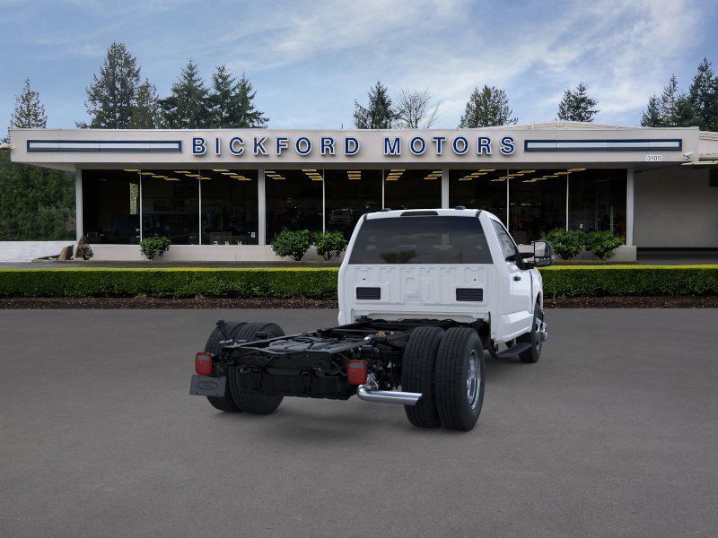 2026 Ford F-350 photo 4