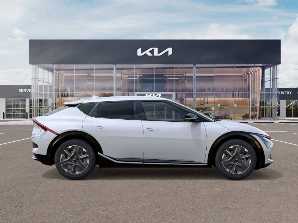 2025 Kia EV6 Light photo 6