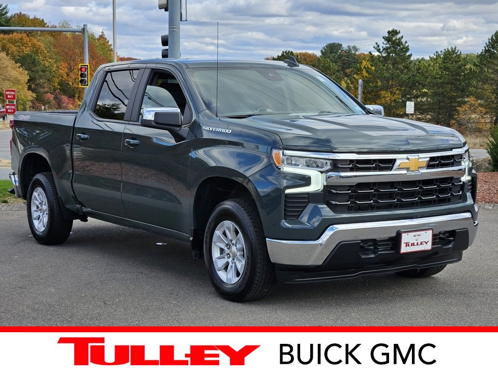 2025 Chevrolet Silverado 1500 LT's photo