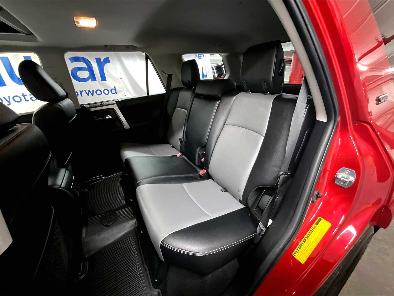 2024 Toyota 4Runner SR5 Premium photo 14