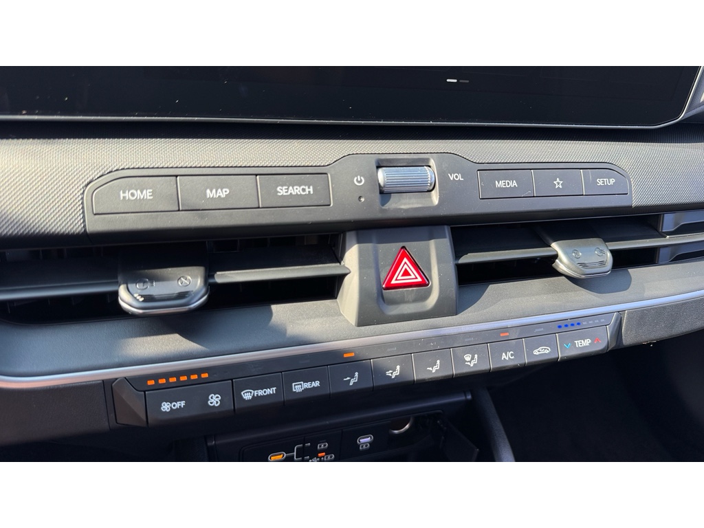 2025 Kia K4 LXS photo 15