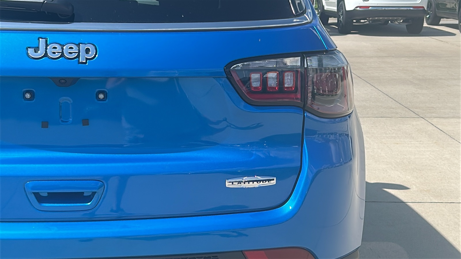 2025 Jeep Compass Latitude photo 4