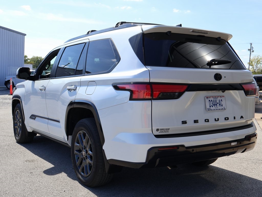 2025 Toyota Sequoia Platinum photo 3