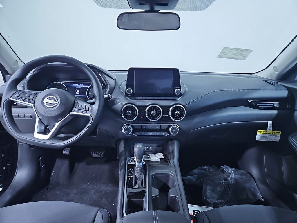 2025 Nissan Sentra SV photo 12