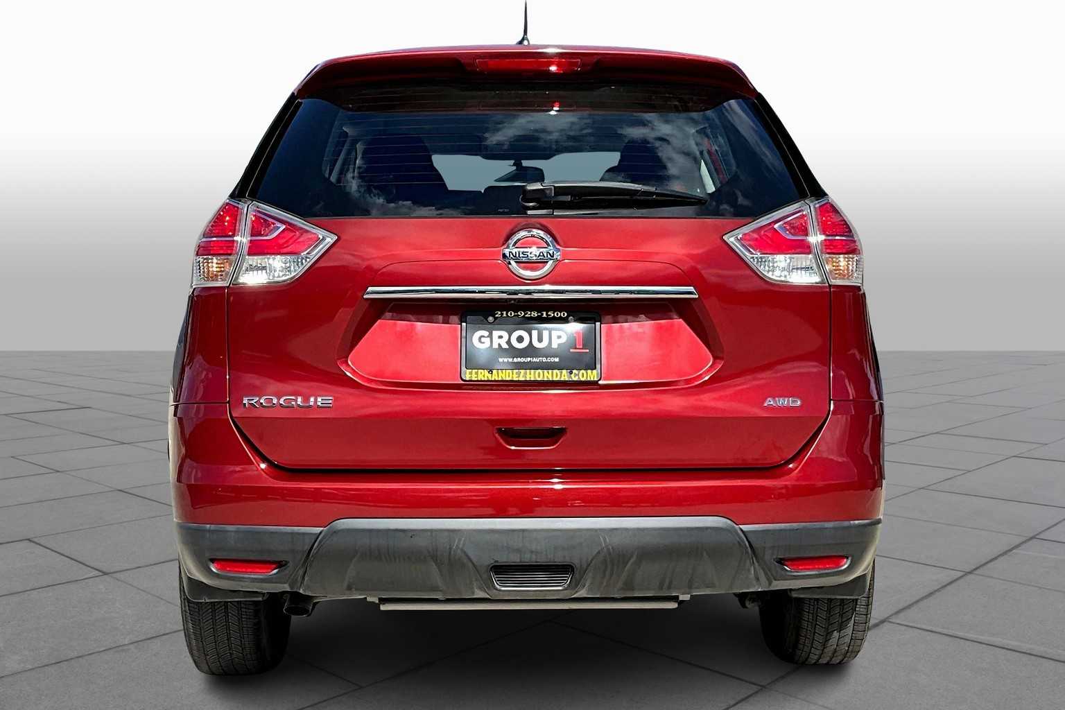 2015 Nissan Rogue S photo 4