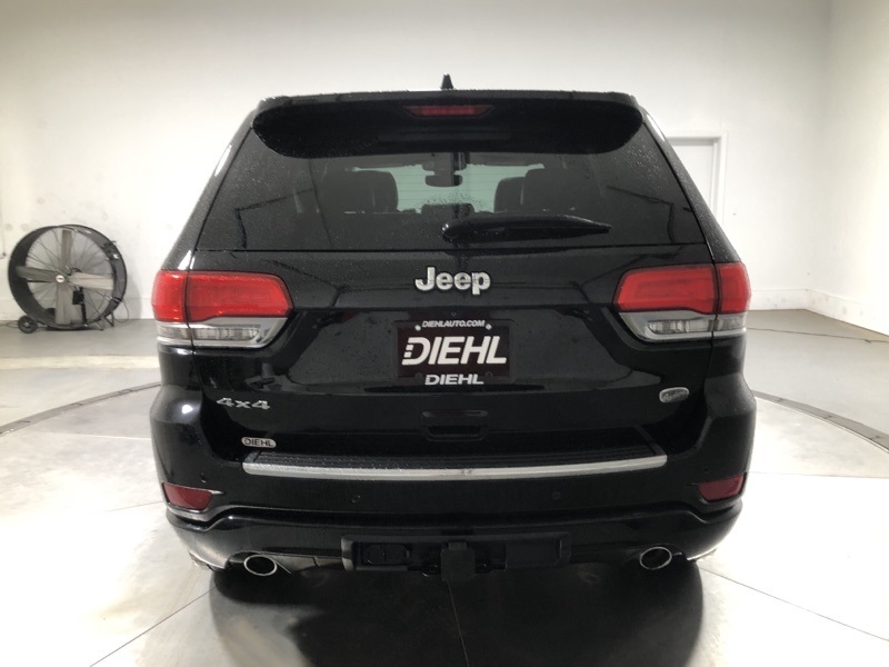 2017 Jeep Grand Cherokee Overland photo 4