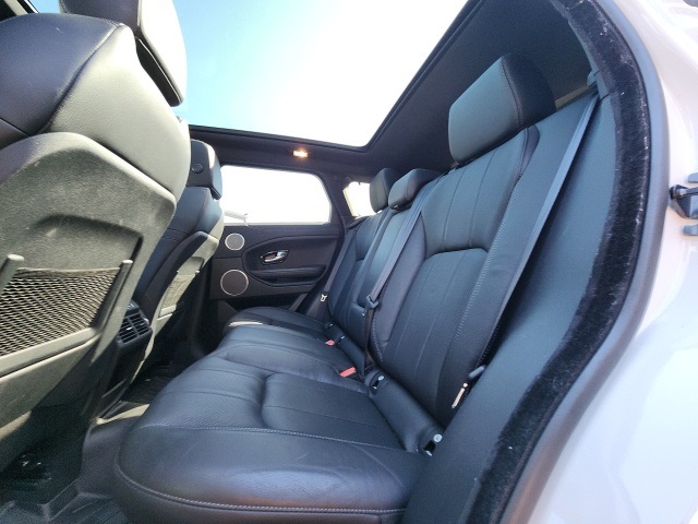 2019 Land Rover Range Rover Evoque SE photo 10