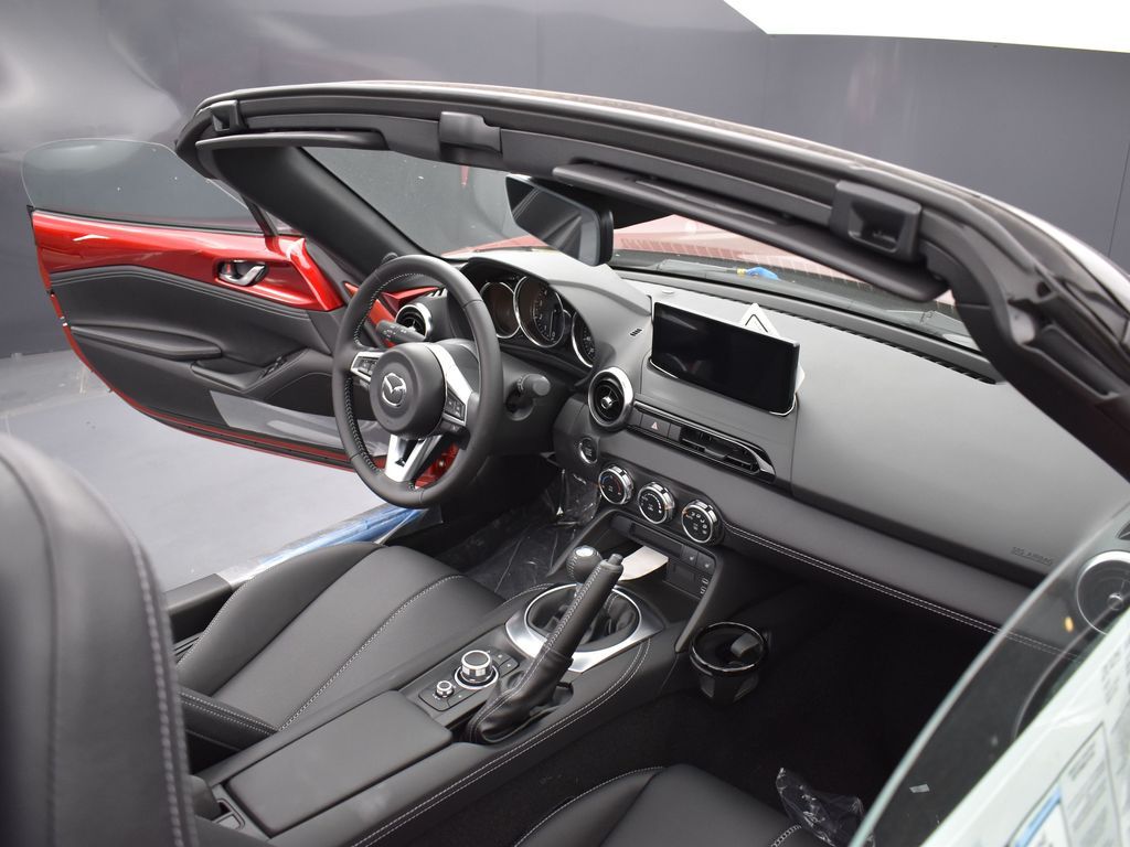 2025 Mazda MX-5 Miata Miata Grand Touring photo 21