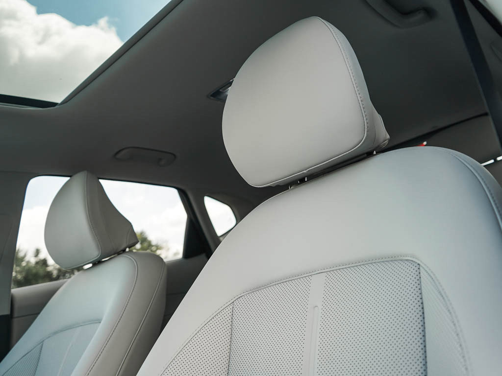 2026 Hyundai Kona Limited photo 17