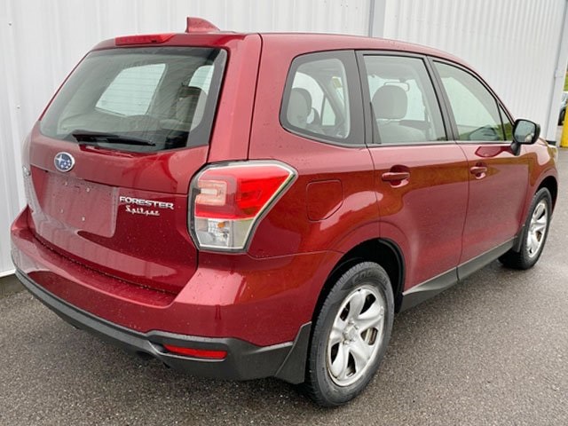 2018 Subaru Forester 2.5i photo 3