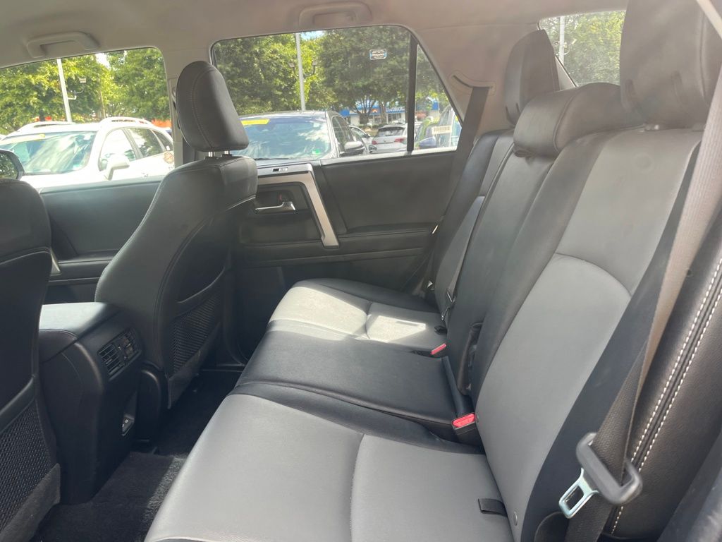 2024 Toyota 4Runner SR5 Premium photo 23