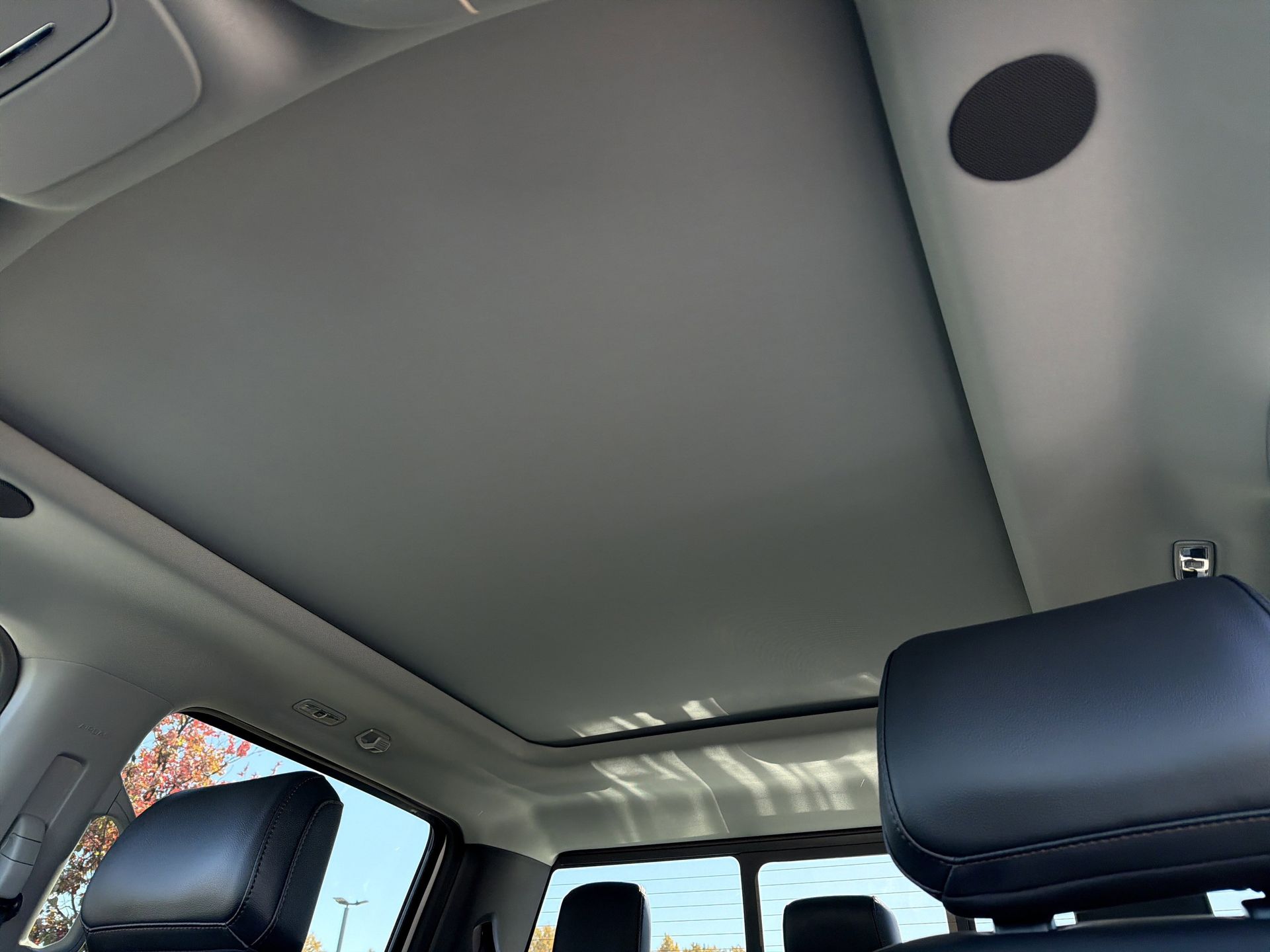 2025 Ford F-350 Lariat photo 4