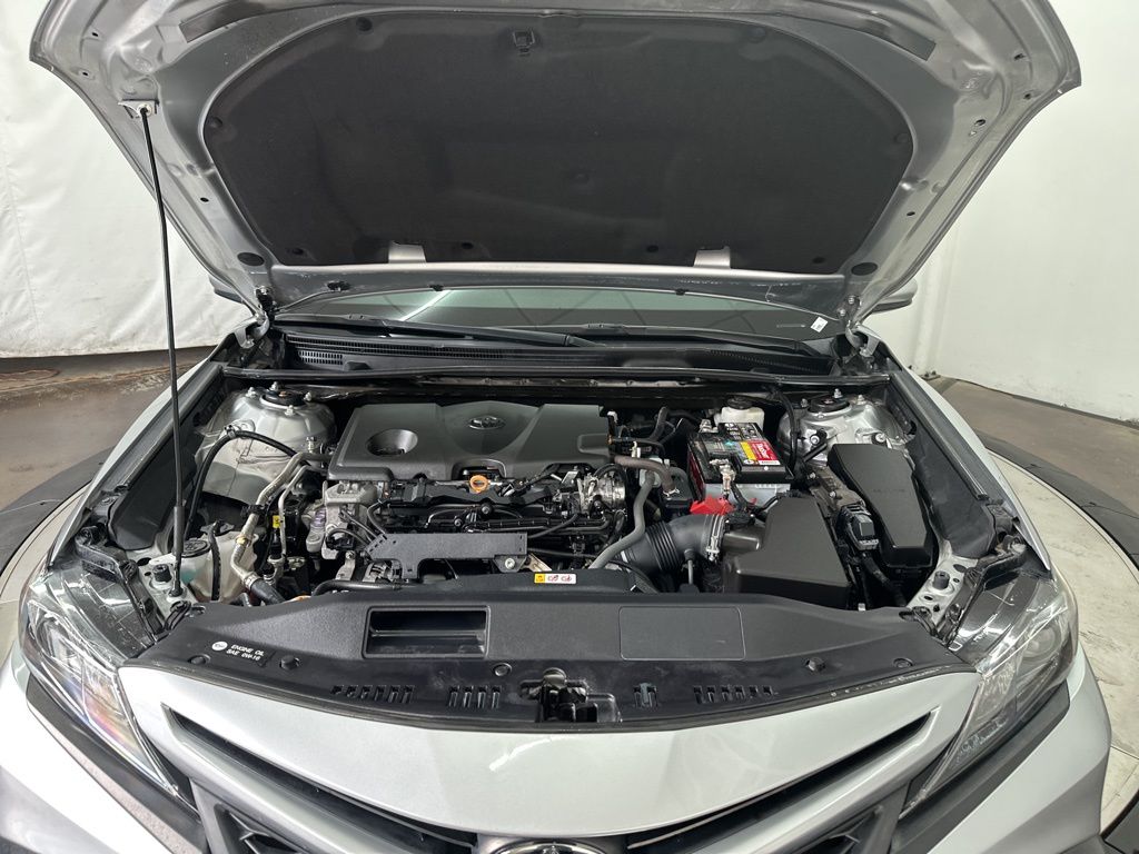 2021 Toyota Camry SE photo 25
