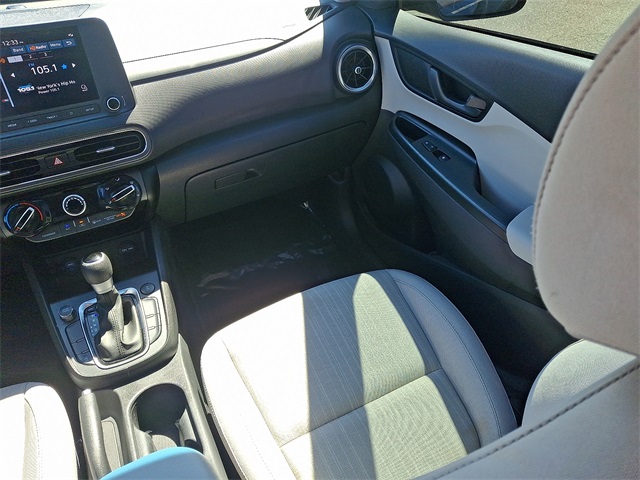2023 Hyundai Kona SEL photo 16