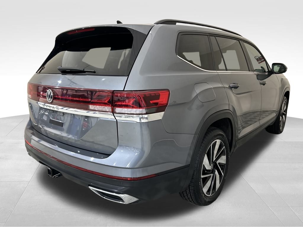 2024 Volkswagen Atlas SE Technology photo 4