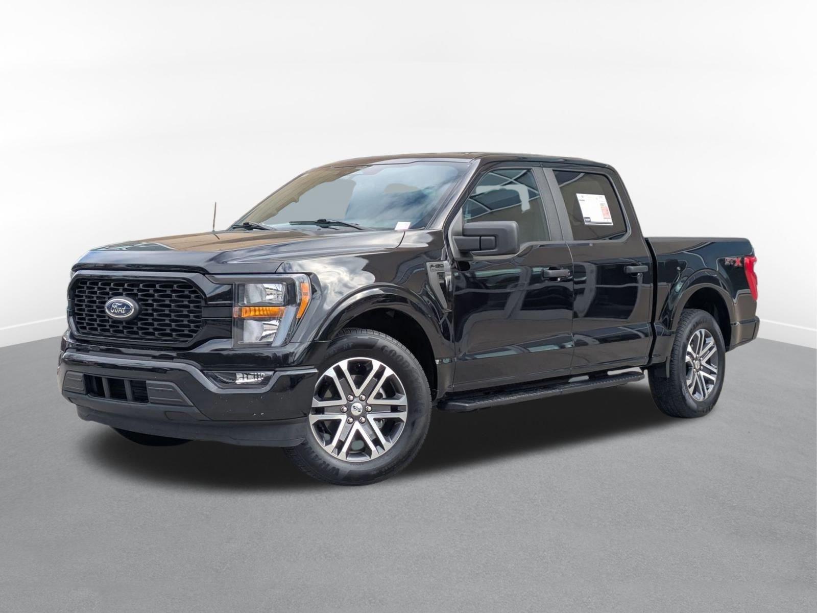 2023 Ford F-150 XL's photo