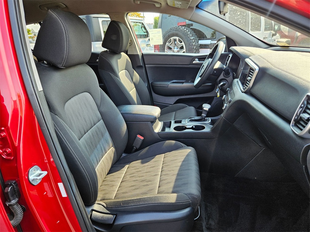 2022 Kia Sportage LX photo 29