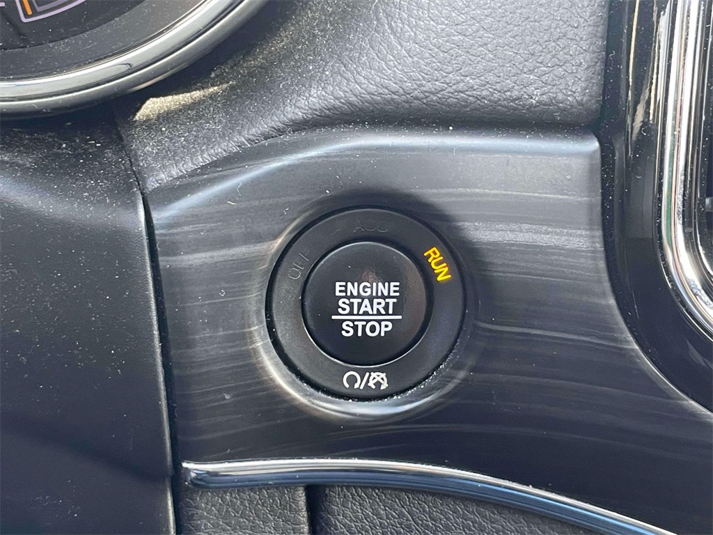 2019 Jeep Grand Cherokee Limited photo 23