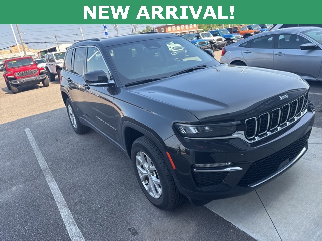 2023 Jeep Grand Cherokee Limited photo 7