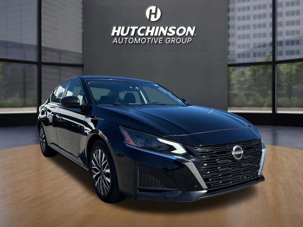 2024 Nissan Altima SV