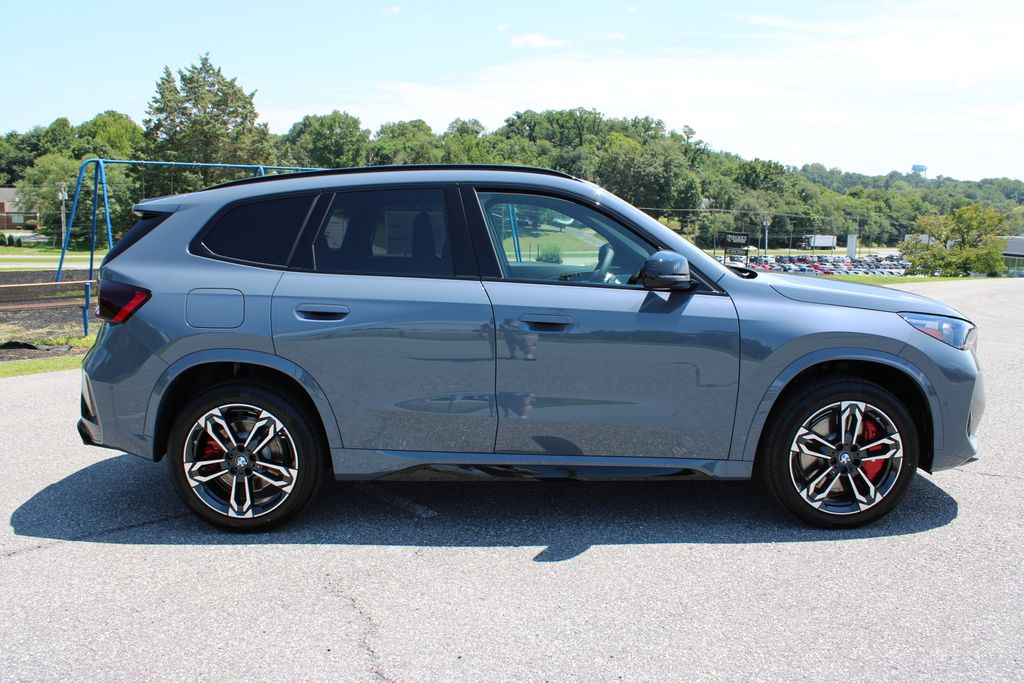 2025 Bmw X1 M35i photo 9