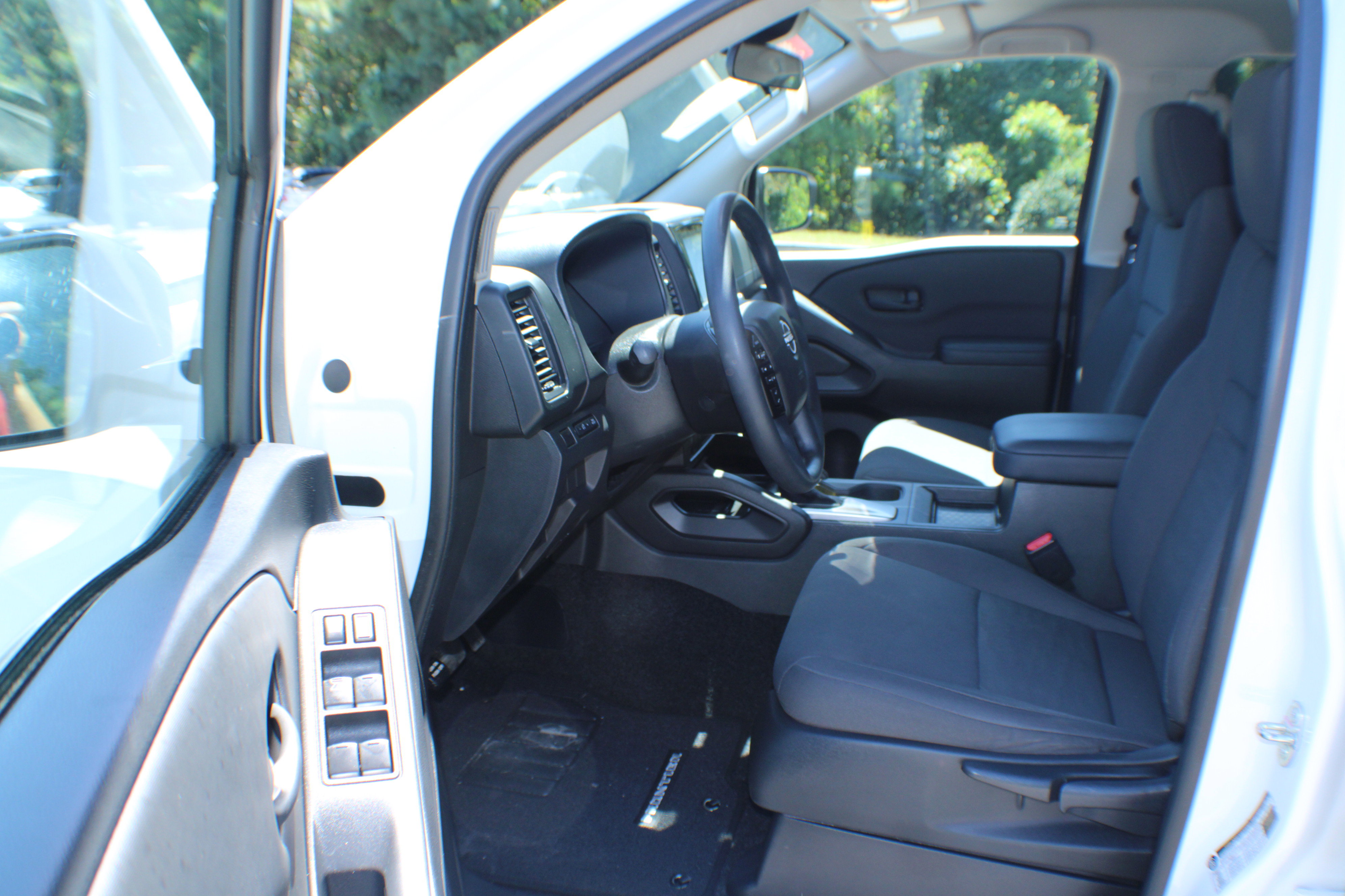 2023 Nissan Frontier S photo 6