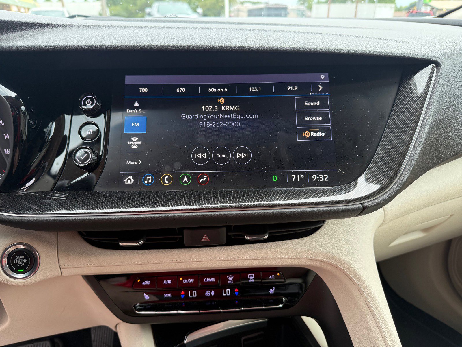2021 Buick Envision Essence photo 21