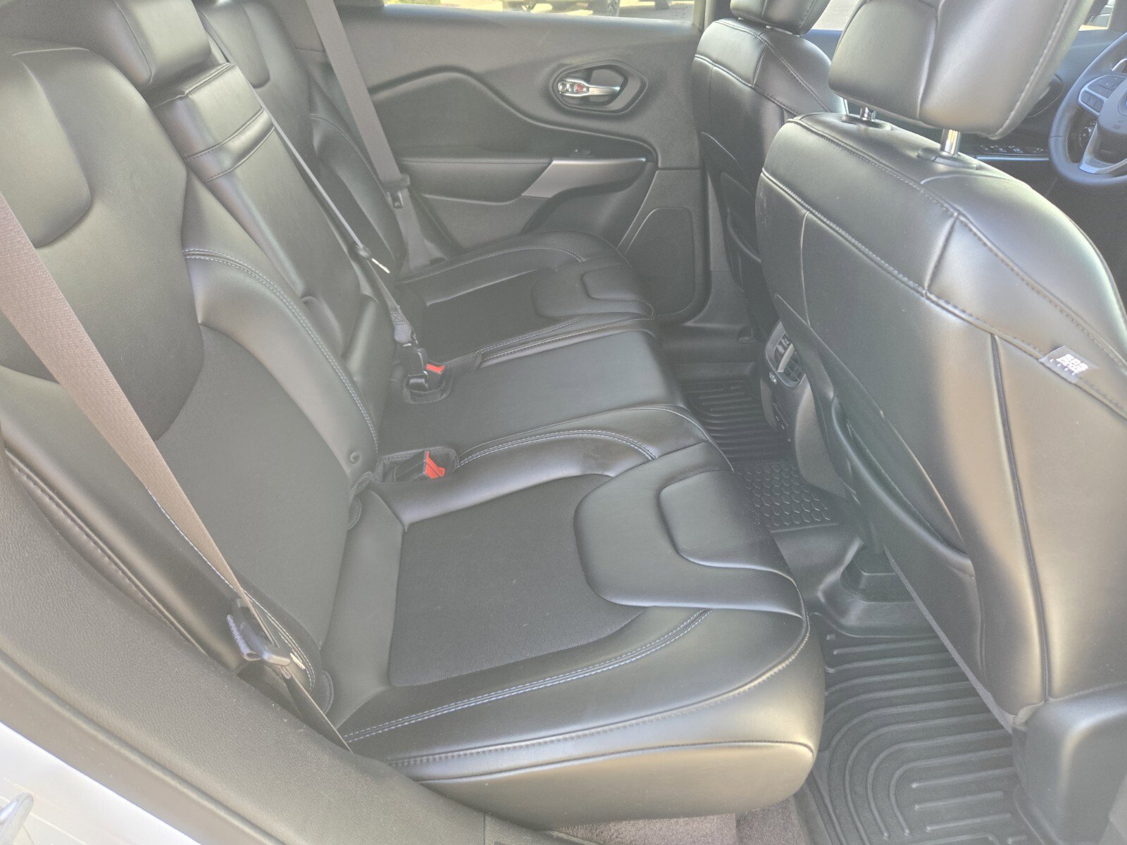 2019 Jeep Cherokee Latitude photo 12